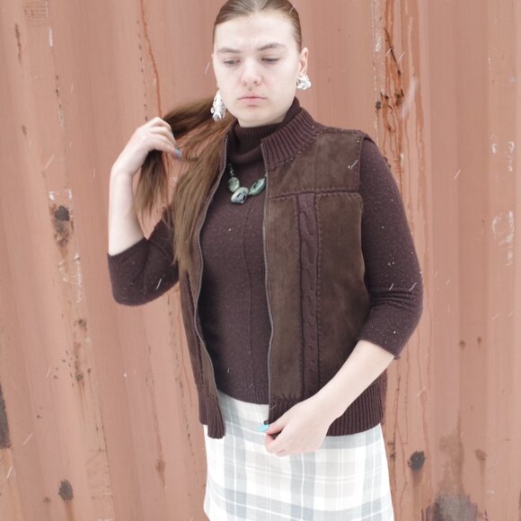 Beautiful  Vintage Chocolate Brown Front Leather Vest Size small, back and trim - Picture 8 of 13